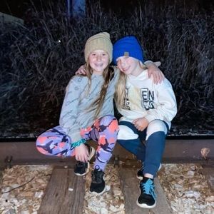 Meet your Posher, Reagan